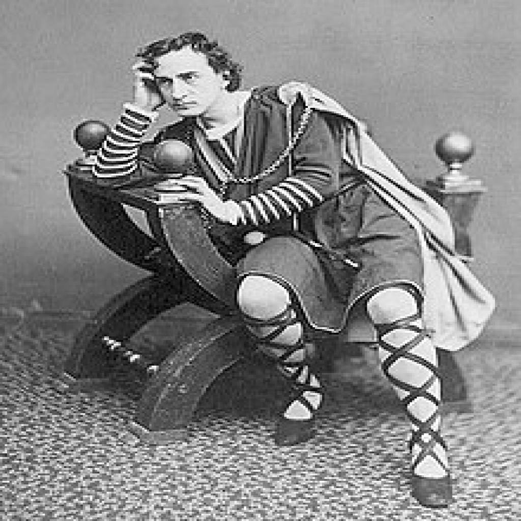 HAMLET BY WILLIAM SHAKESPEARE: AN ANALYSIS-Edwin Booth as Hamlet (1870).jpg